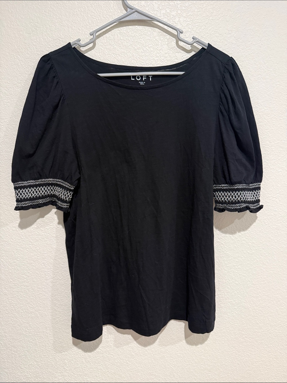 LOFT size Large Black Short Sleeve Top with Embroidered Cuffs puffy like new!